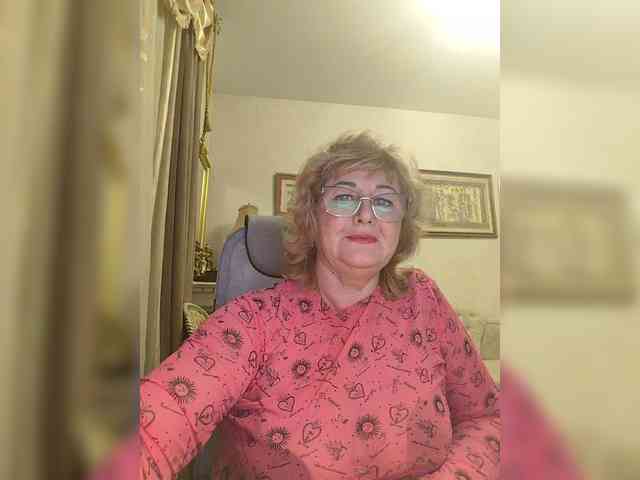 KarinkaSweet webcam