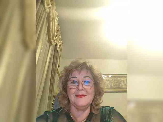KarinkaSweet webcam