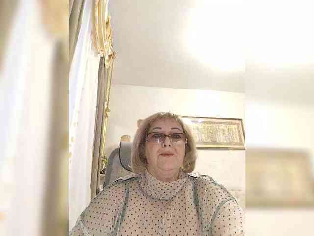 KarinkaSweet Live Webcam on BongaCams