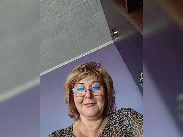 KarinkaSweet webcam