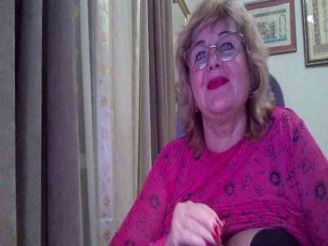 KarinkaSweet webcam