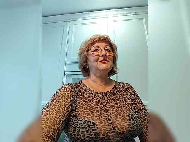 KarinkaSweet webcam