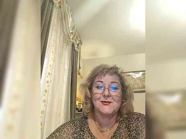 KarinkaSweet webcam