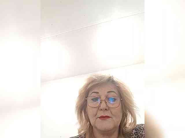 KarinkaSweet webcam