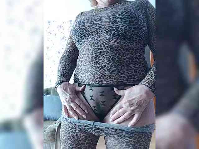 KarinkaSweet webcam