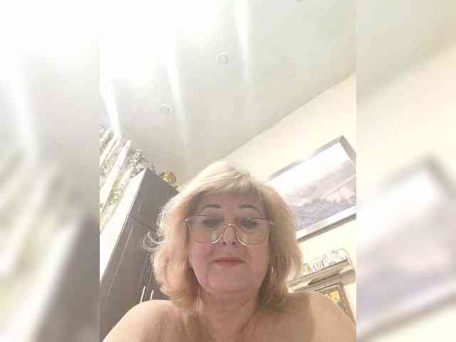 KarinkaSweet webcam