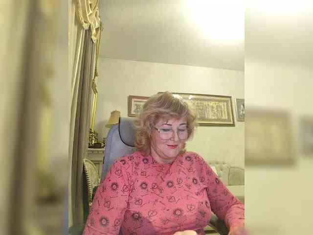 KarinkaSweet webcam