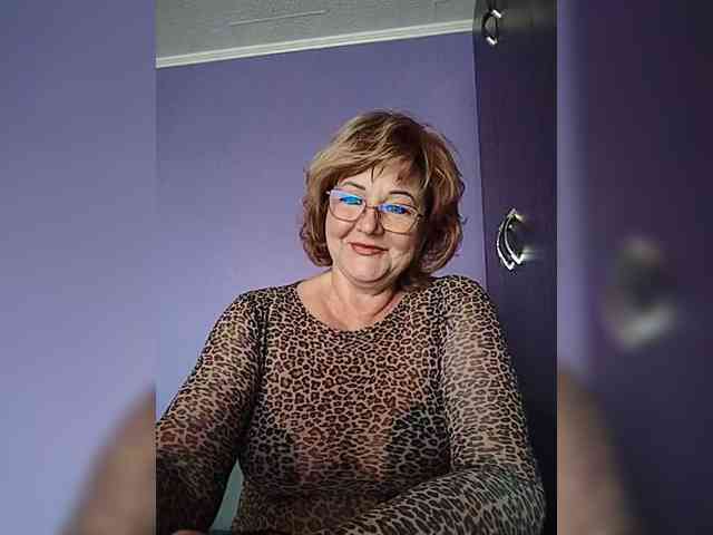 KarinkaSweet webcam