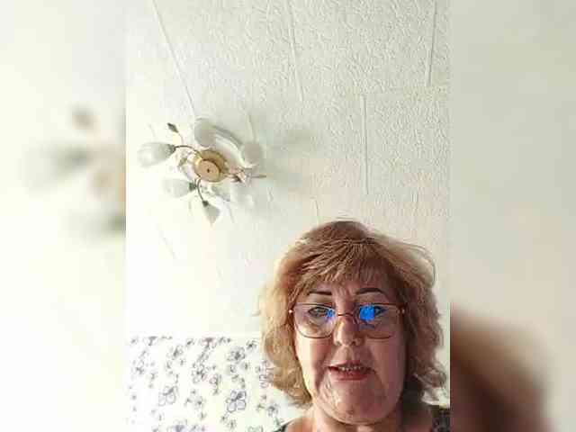 KarinkaSweet webcam