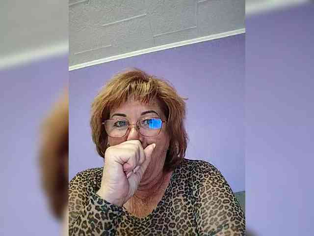 KarinkaSweet webcam