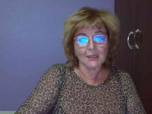 KarinkaSweet webcam