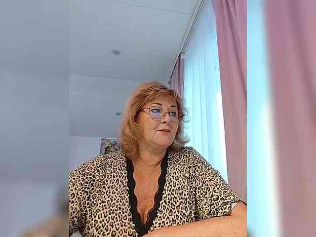 KarinkaSweet webcam