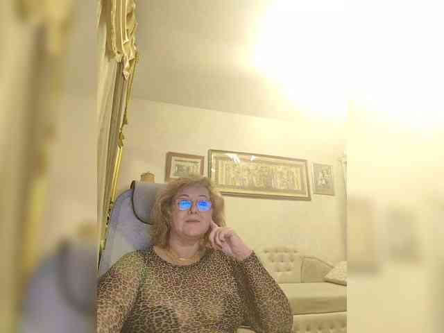 KarinkaSweet webcam