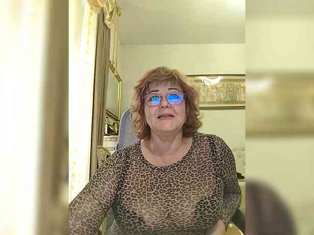 KarinkaSweet webcam