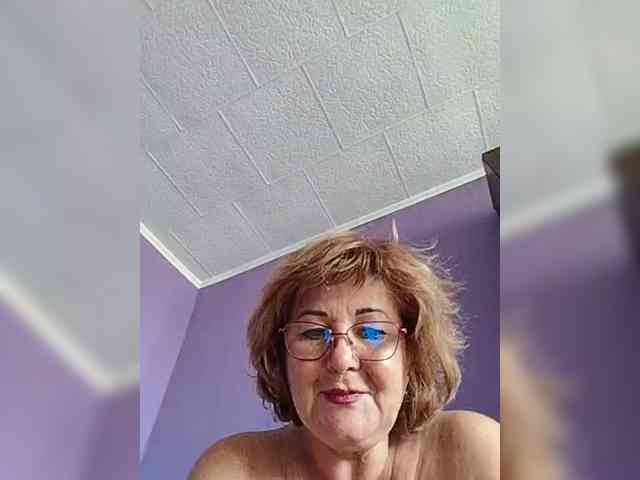 KarinkaSweet webcam