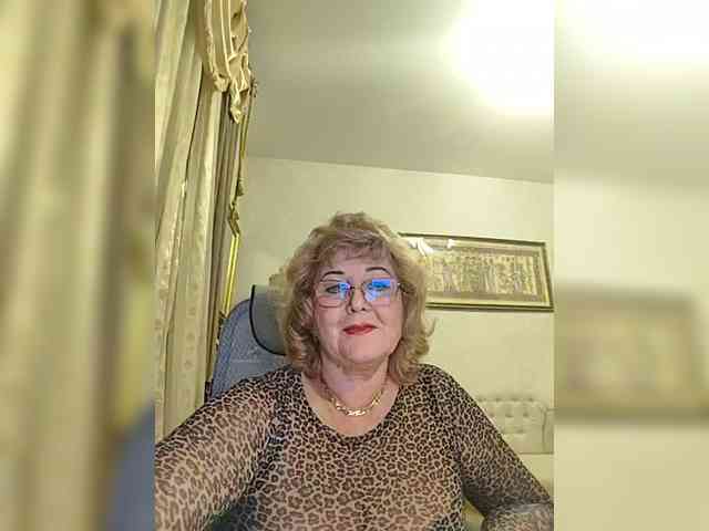 KarinkaSweet webcam