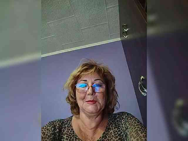 KarinkaSweet webcam