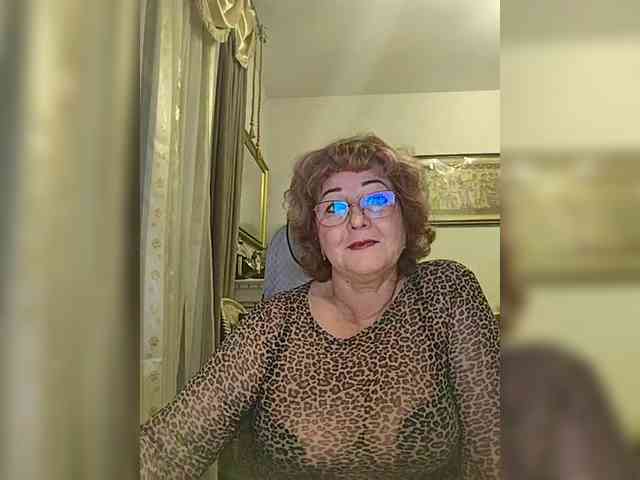 KarinkaSweet webcam