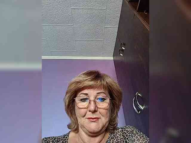 KarinkaSweet webcam