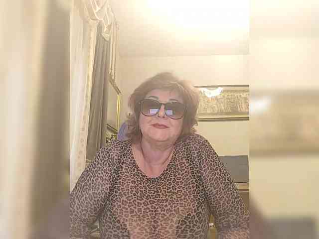 KarinkaSweet webcam