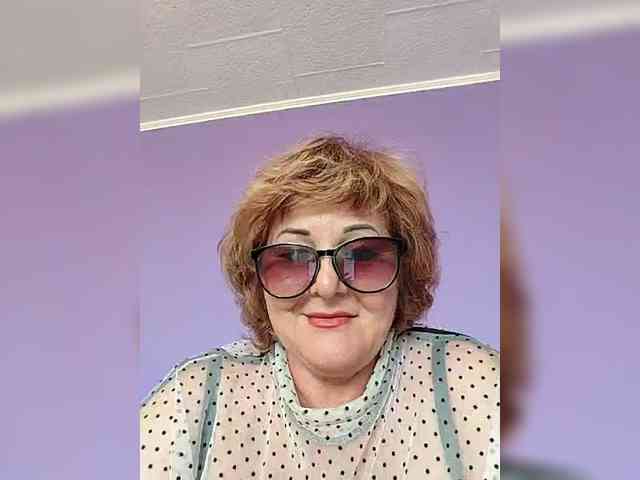 KarinkaSweet webcam