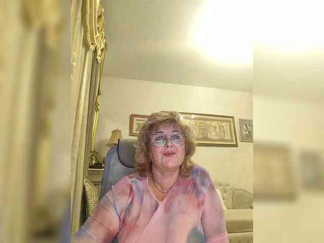KarinkaSweet webcam