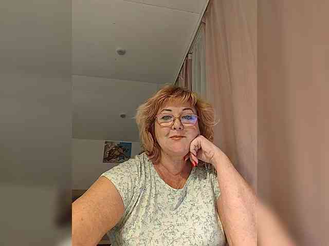 KarinkaSweet webcam