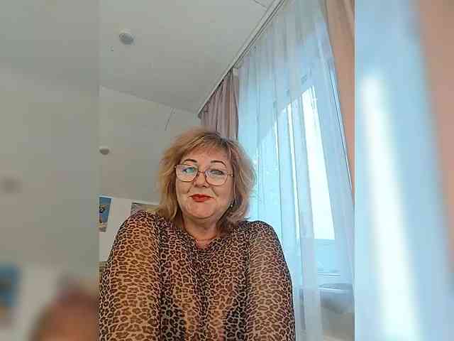 KarinkaSweet webcam