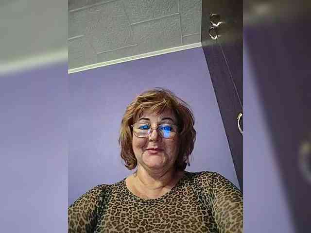 KarinkaSweet webcam