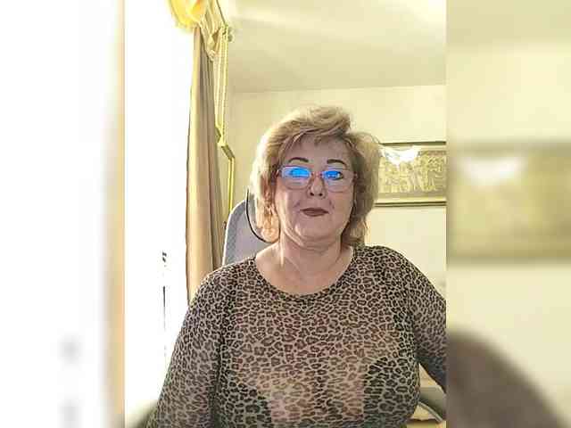 KarinkaSweet webcam
