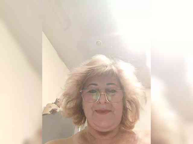KarinkaSweet webcam