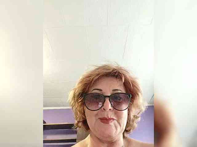 KarinkaSweet webcam