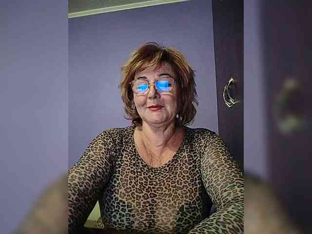 KarinkaSweet webcam