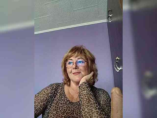 KarinkaSweet webcam