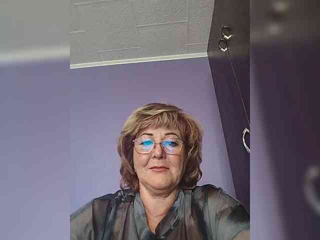 KarinkaSweet webcam