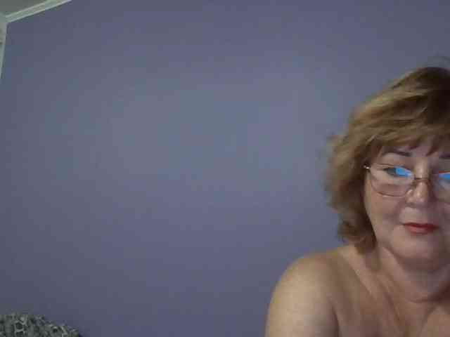 KarinkaSweet webcam