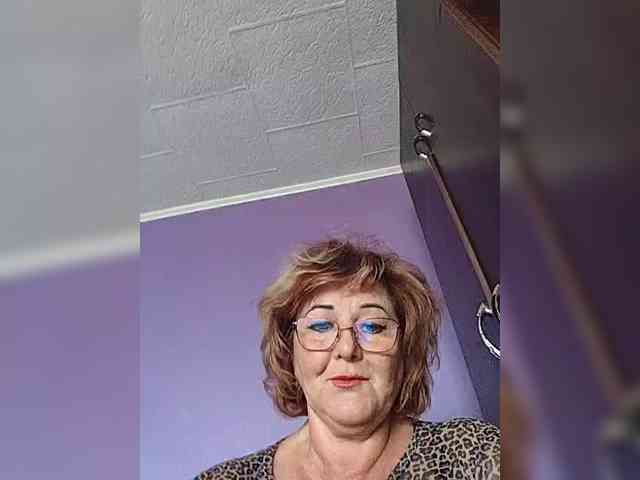 KarinkaSweet webcam
