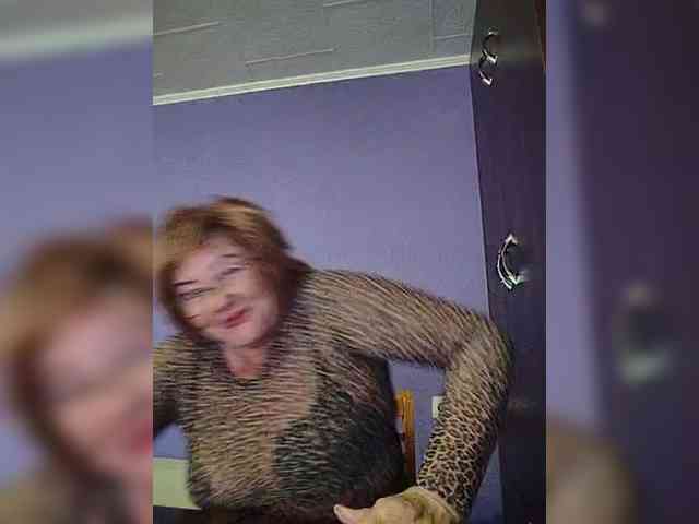 KarinkaSweet webcam
