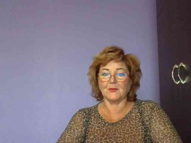 KarinkaSweet webcam