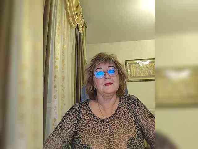 KarinkaSweet webcam