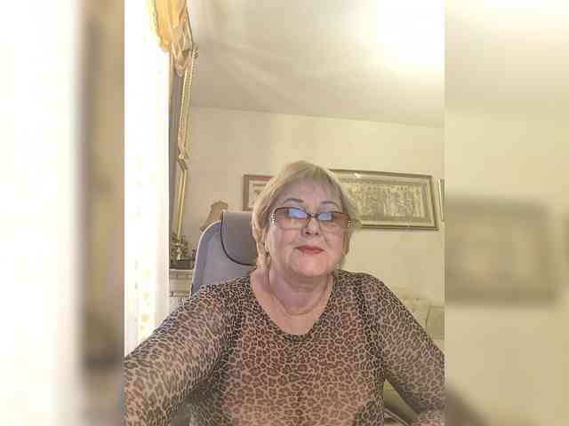 KarinkaSweet Live Webcam on BongaCams