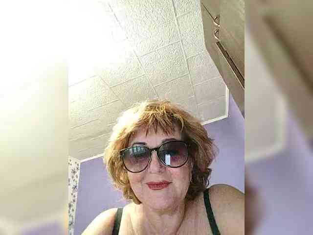 KarinkaSweet webcam