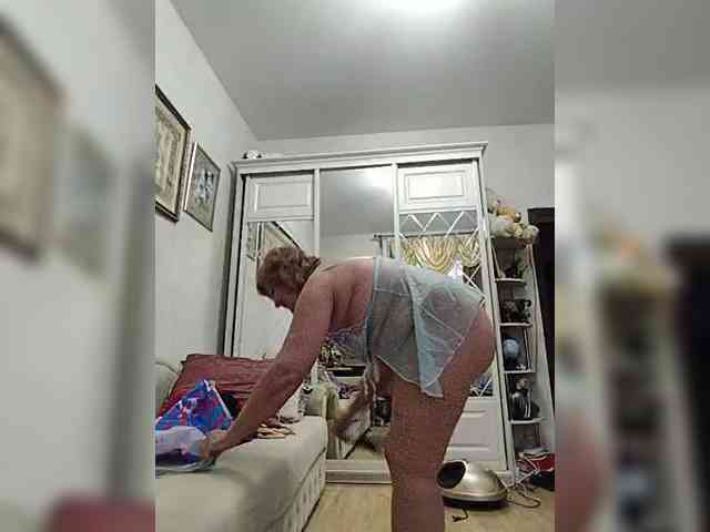 KarinkaSweet webcam