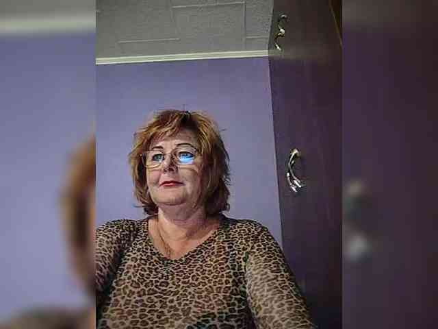 KarinkaSweet webcam