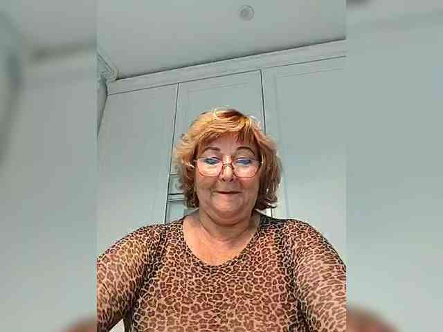KarinkaSweet webcam