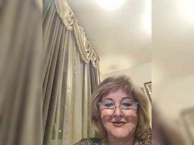 KarinkaSweet webcam