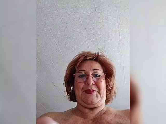 KarinkaSweet webcam
