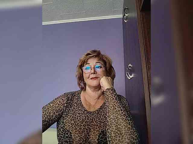 KarinkaSweet webcam
