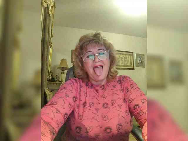 KarinkaSweet webcam