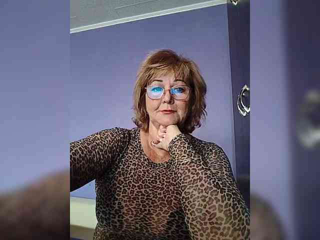 KarinkaSweet webcam